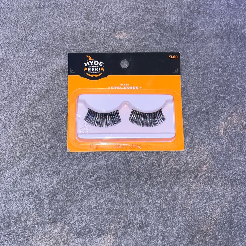 gorgeous eyelashes